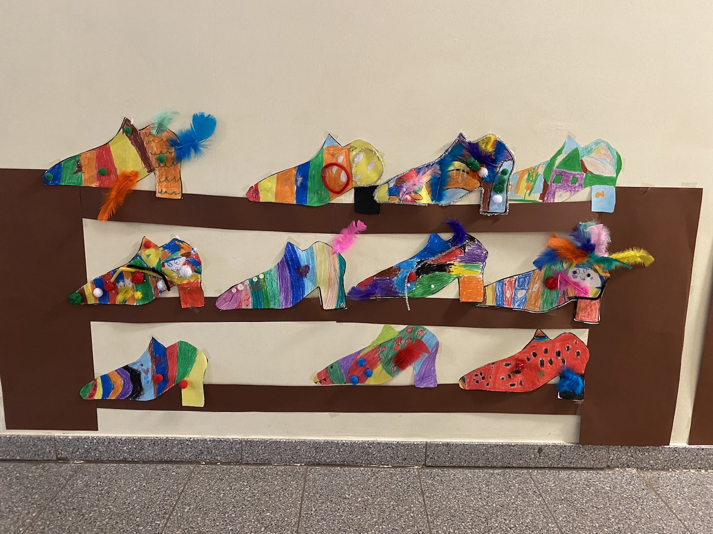 05.03.2021 Irma Schuhregal96 Kopie