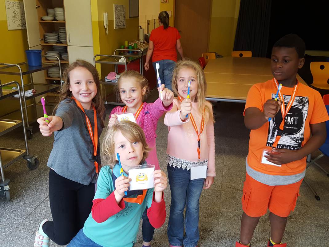 19.05.2017 Zähne und Kariestunnel112713 Kopie