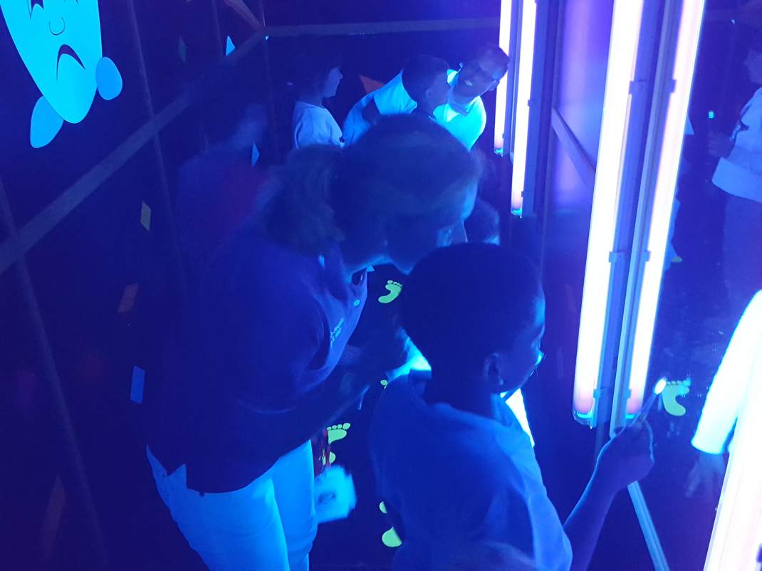 19.05.2017 Zähne und Kariestunnel112818 Kopie