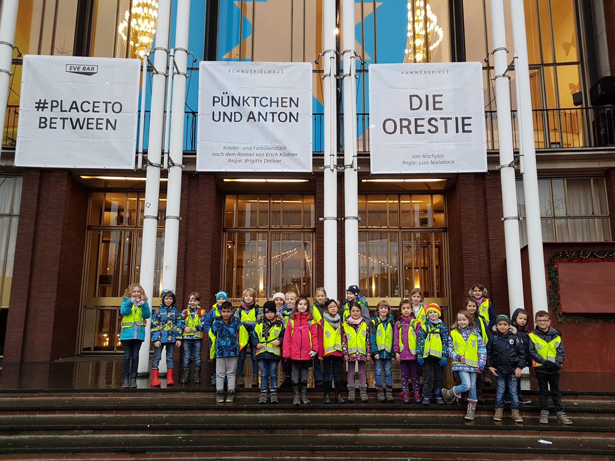 21.12.2017 Besuch im Schauspielhaus Bochum0915420 Kopie