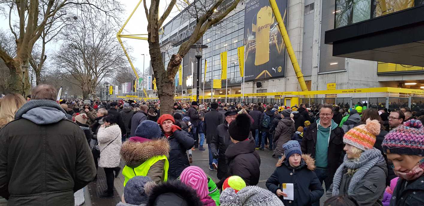 16.12.2018 Weihnachtssingen im Signal Iduna Park160322 Kopie