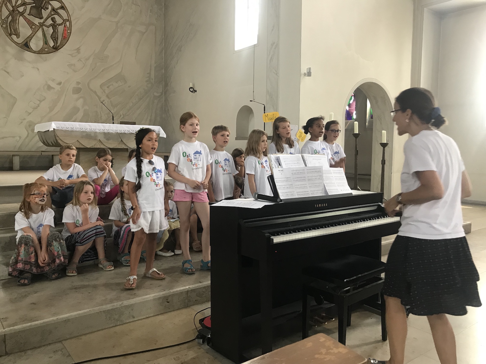 74DFF6DB FE61 4A6B 9BD2 D4D06A9BE14E