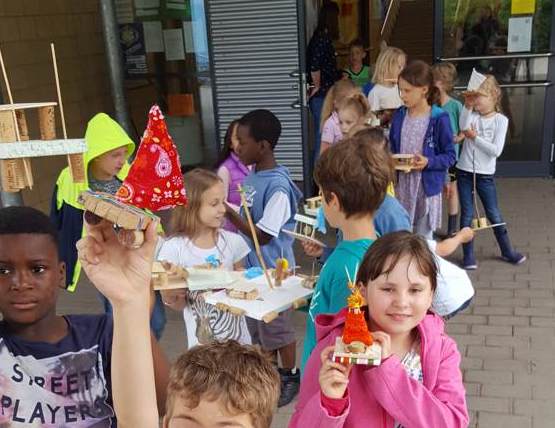 29.06.2017 Flöße schwimmen lassen100840 Kopie