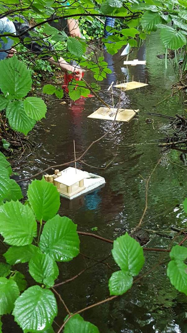 29.06.2017 Flöße schwimmen lassen102615 Kopie