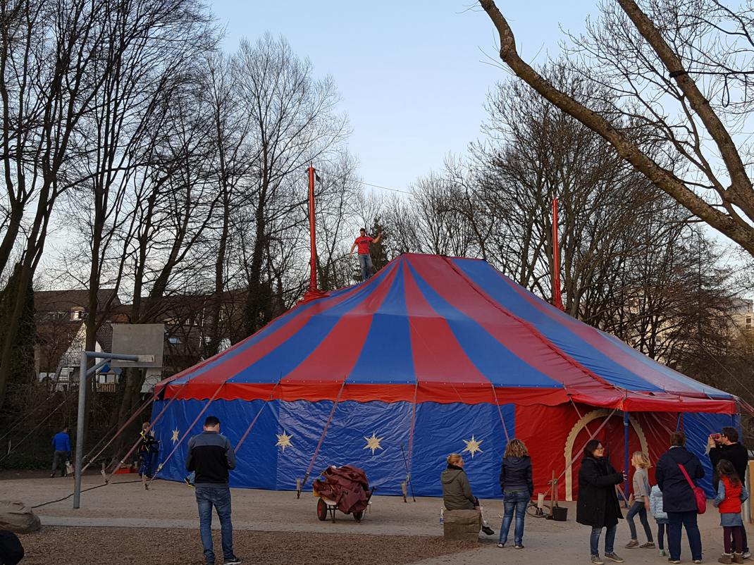 12.03.2017 Zirkusaufbau180521 Kopie