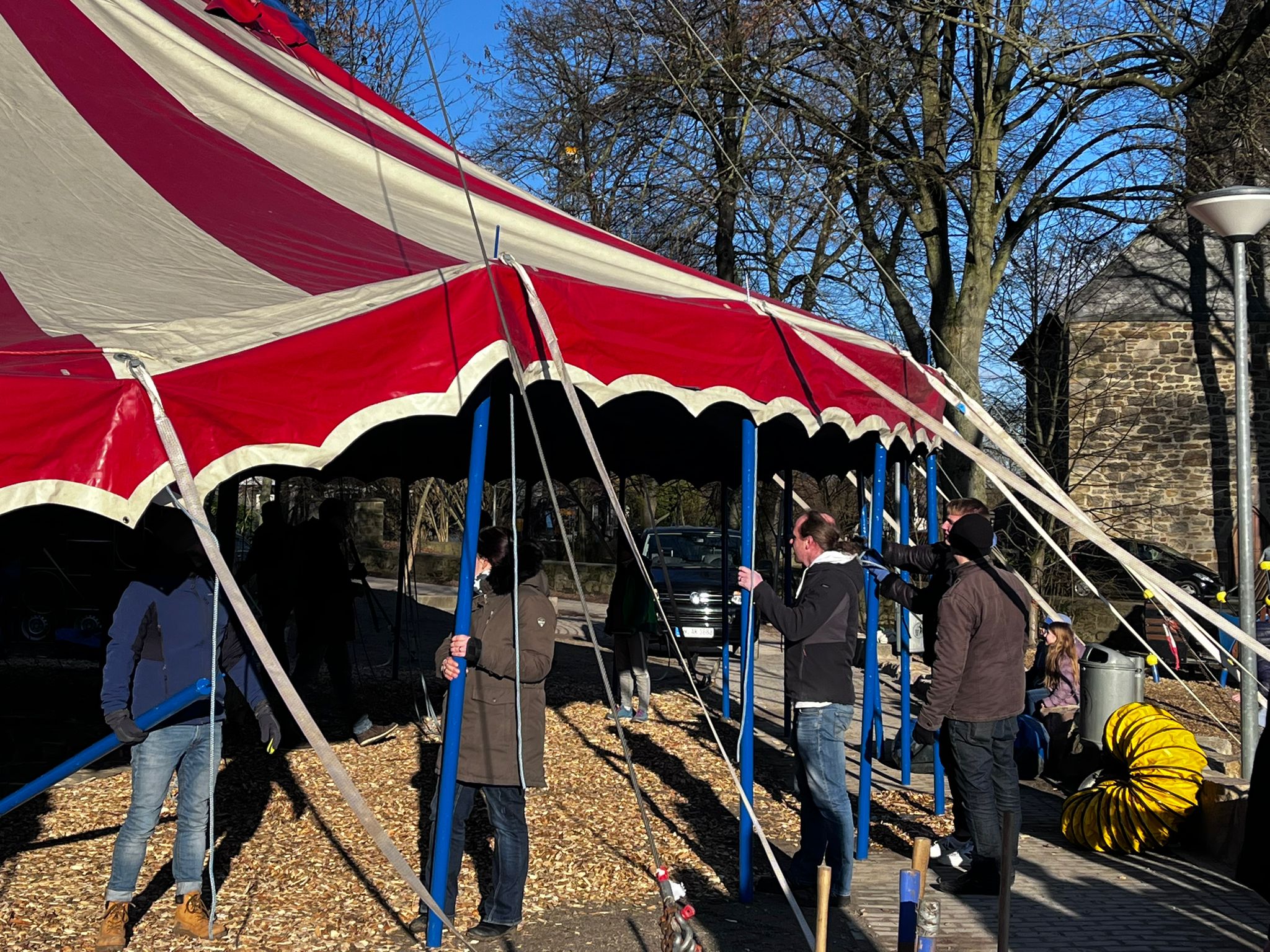 26.02.0223 Zirkusfortbildung und Zeltaufbau 32 38 2 Kopie