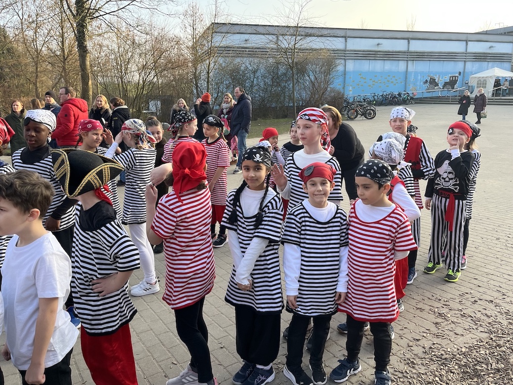 8E05FDF1 E8C7 4F02 9685 2910F1CEC19E